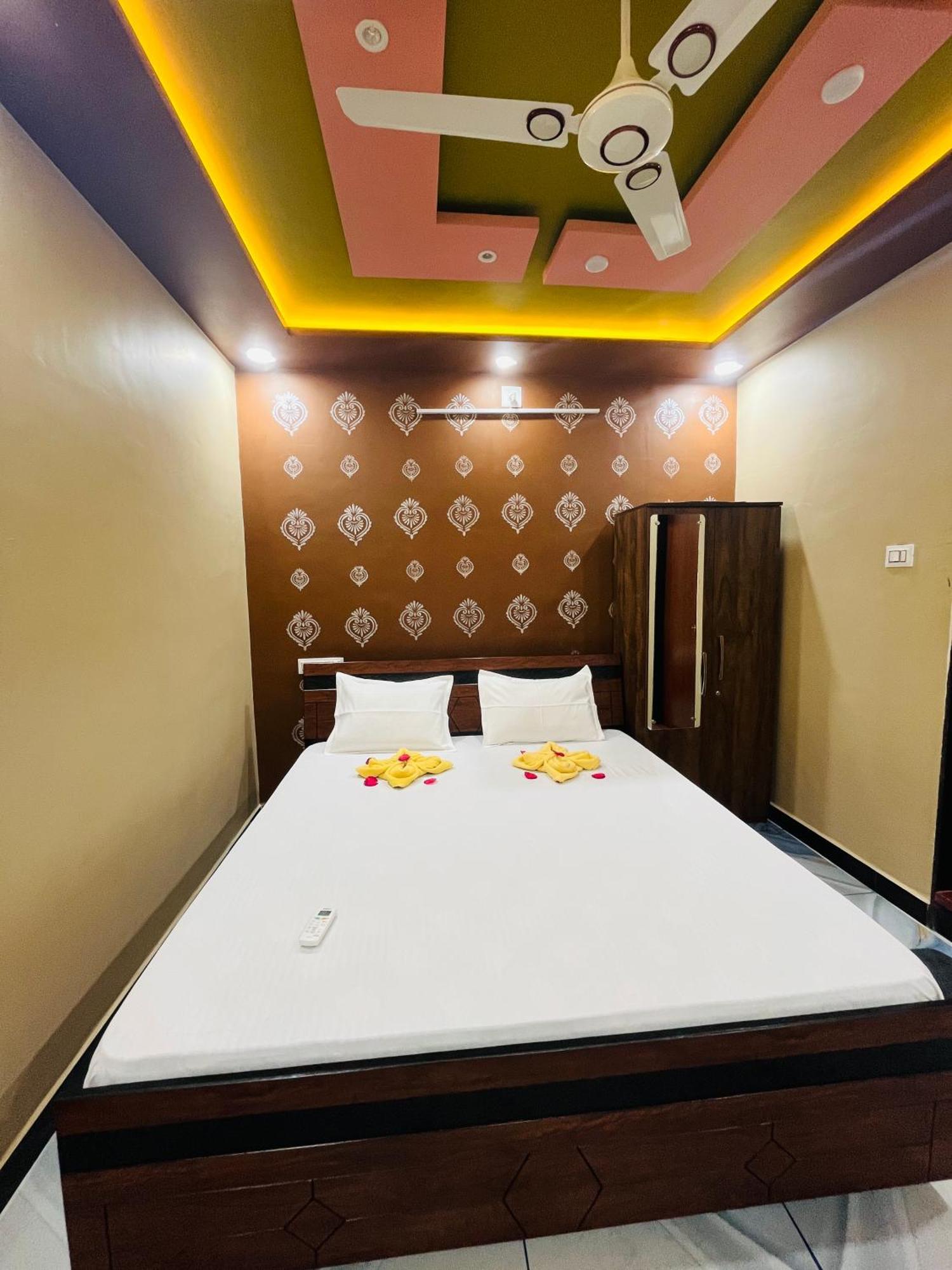Kamdhenu Home Stay Garudeshwar Exteriér fotografie
