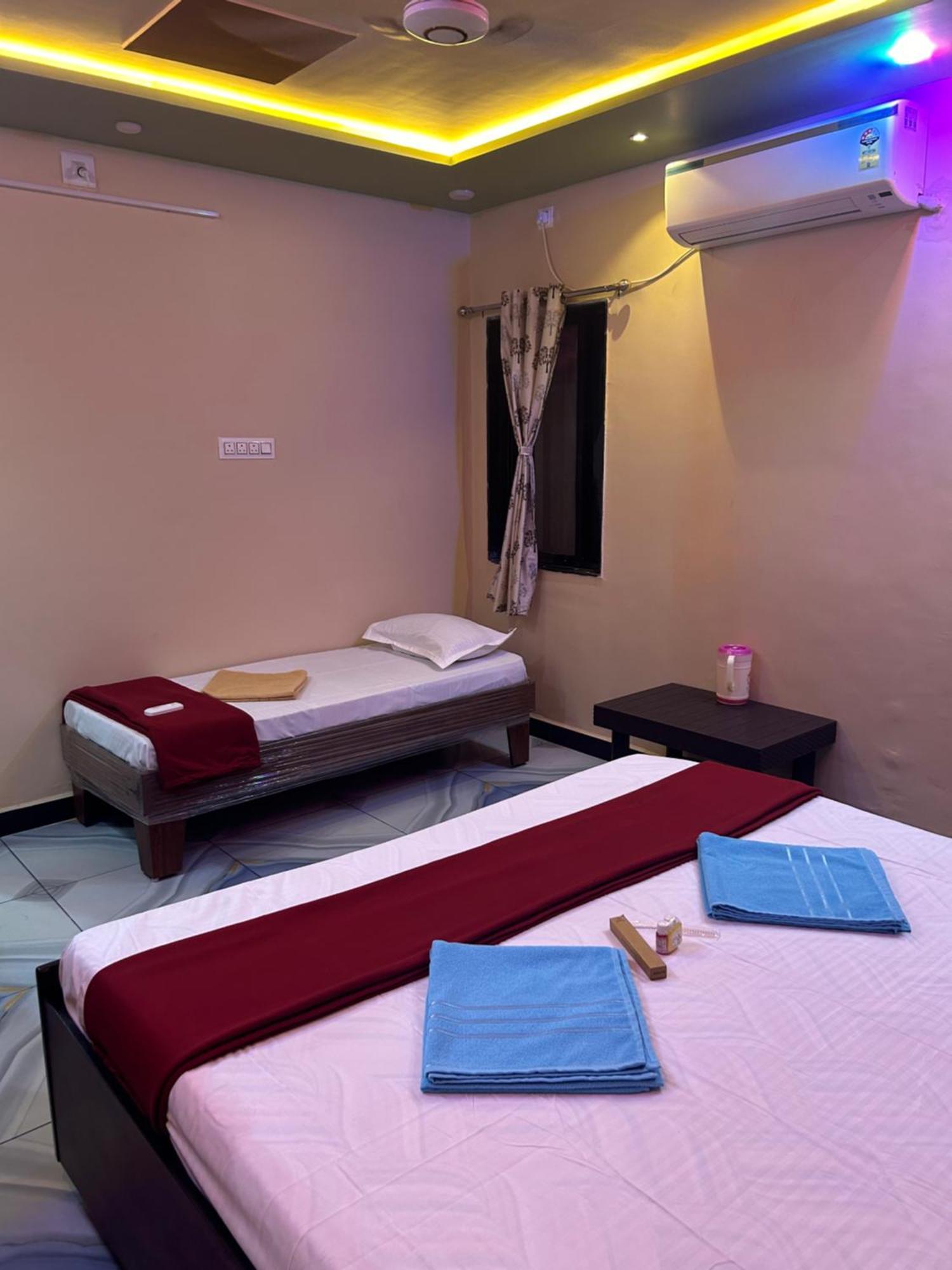 Kamdhenu Home Stay Garudeshwar Exteriér fotografie